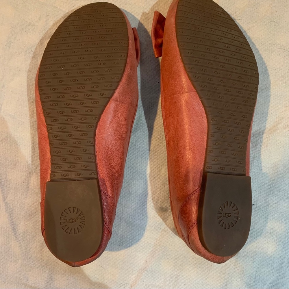Ugg Flats - Picture 2 of 4